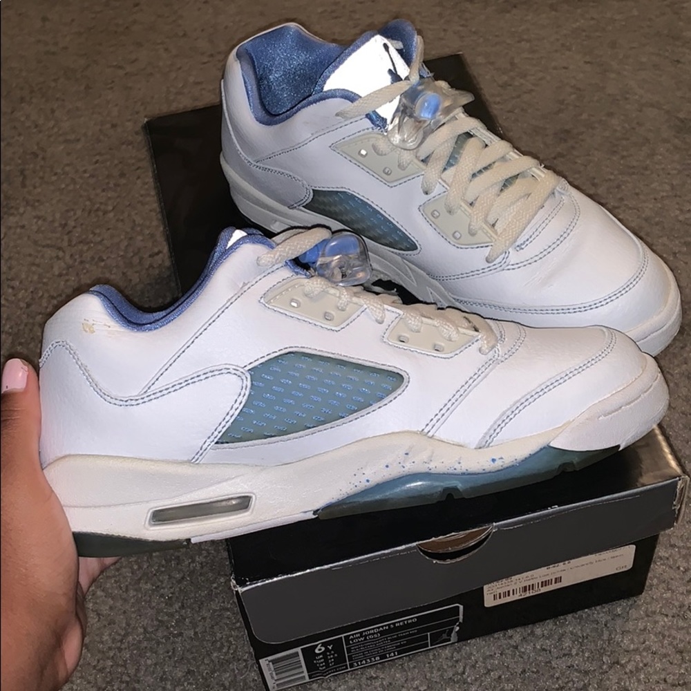 Jordan 5 retro low university blue
